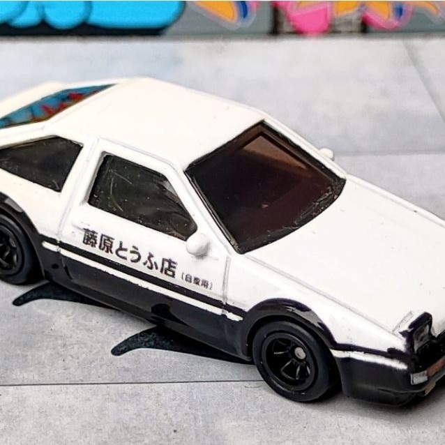 HOTWHEELS COSTUM TOYOTA AE86 TRUENO INITIAL D TAKUMI