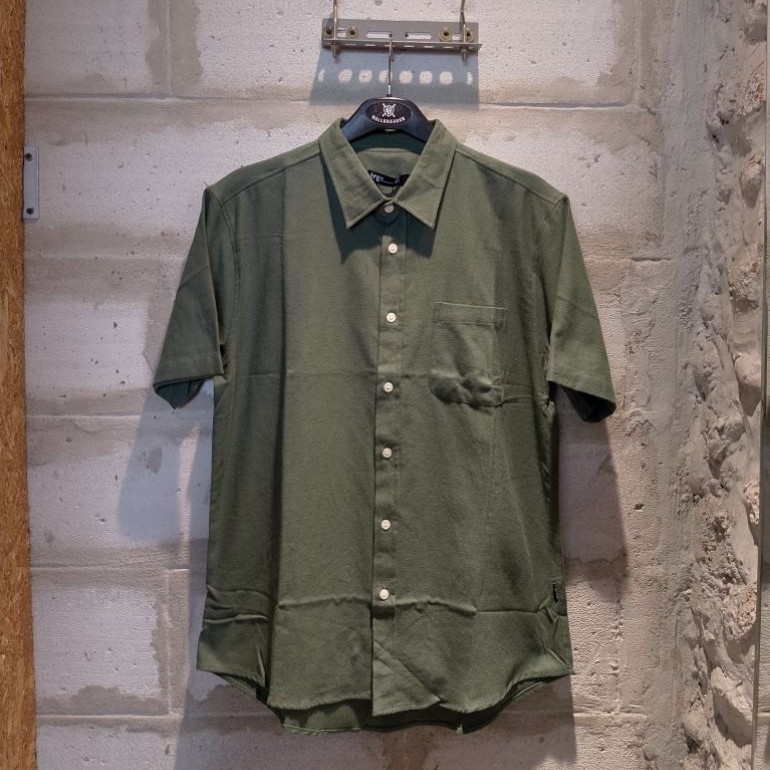 KEMEJA PENDEK KRGR | KEMEJA PENDEK PRIA MURAH | KEMEJA DISTRO |  KEMEJA FORMAL