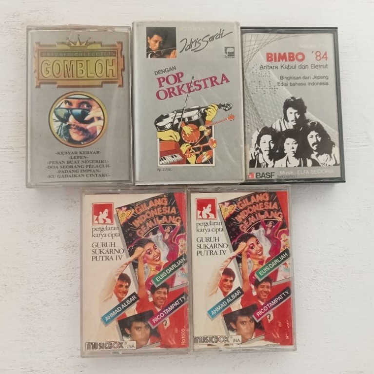 bisa cod kaset pita tape lagu Indonesia , Bimbo , guruh Soekarno putra, Gombloh dll