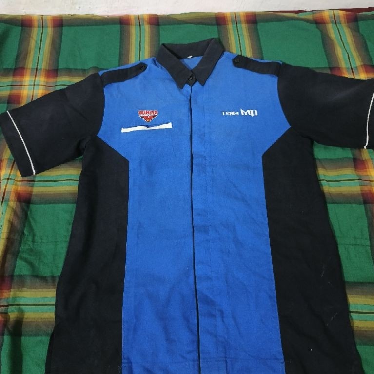 seragam kemeja PT wings