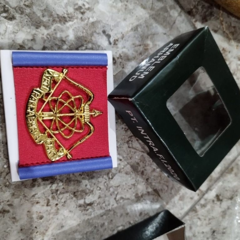 Emblem baret Arhanud