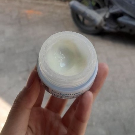 prelove Umg Acne dan Day Viva