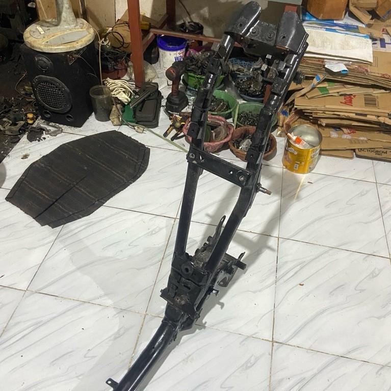 rangka frame body fizr original