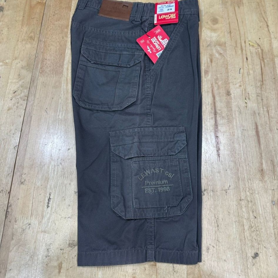 lewast cargo pendek pria dewasa distro panjang 62 cm