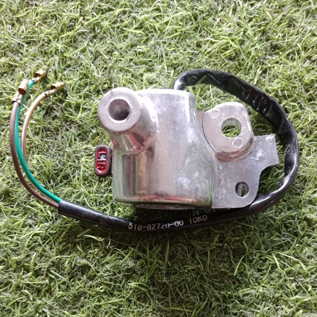 holder kanan v75 baru