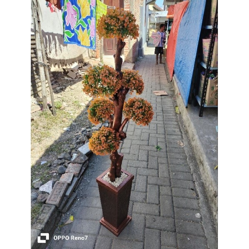 HIASAN SUDUT RUANGAN DENGAN POT JUMBO UKIR // BUNGA HIAS ARTIFICIAL BONSAI BOLA // TANAMAN PAJANGAN 