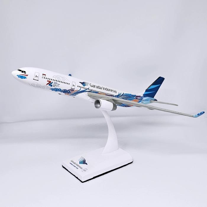 Diecast Pesawat AIRBUS A330 GARUDA INDONESIA