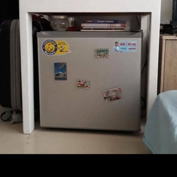 meja kulksa mini/meja kulkas kecil