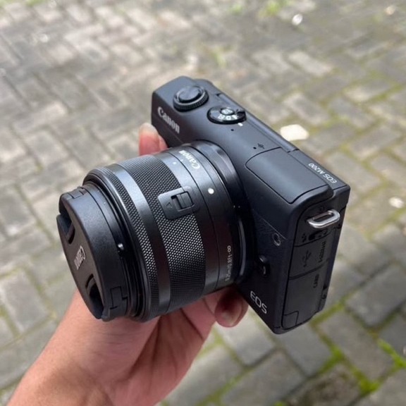 KAMERA CANON M200 SECOND LIKE NEW