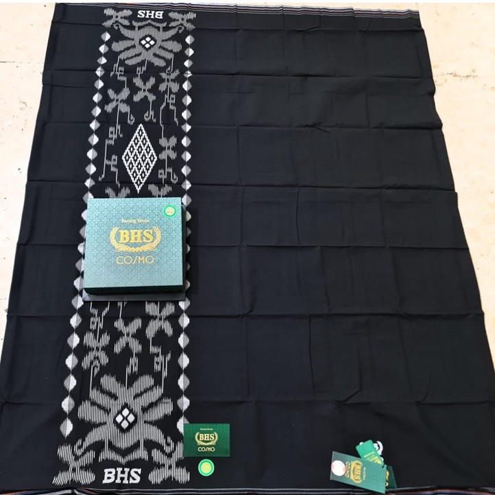 Sarung BHS Cosmo Polos Hitam GOLD bhs hitam polos bhs polos warna