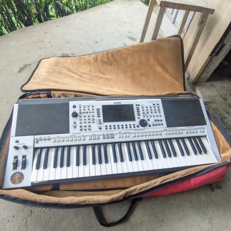 Psr s950 orgen tunggal yamaha keyboard