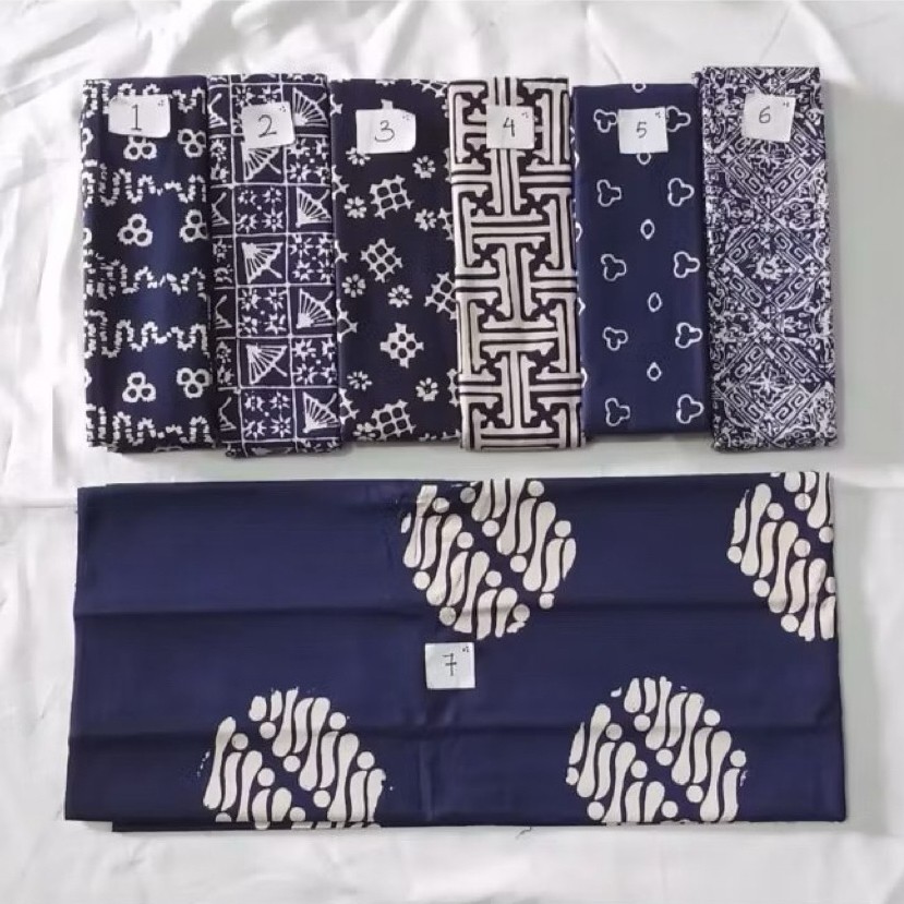 Navy kain batikCAP