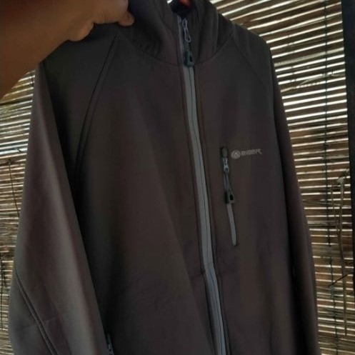 jaket eiger