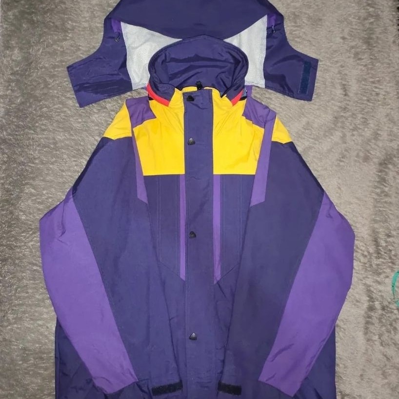 Jaket Outdoor Helly Tech (Helly Hansen)