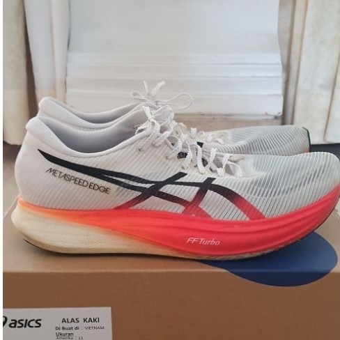 Sepatu Lari ASICS Metaspeed Edge+