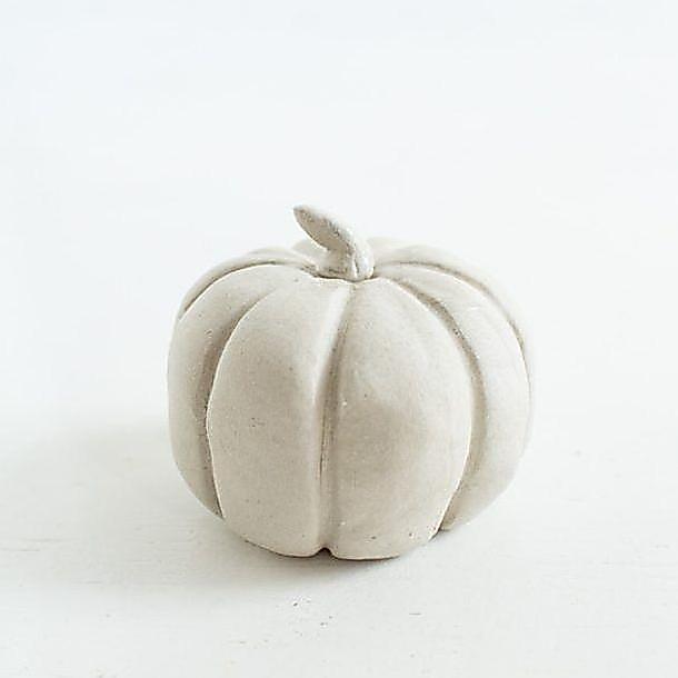 TANAH LIAT PUTIH / WHITE CLAY
