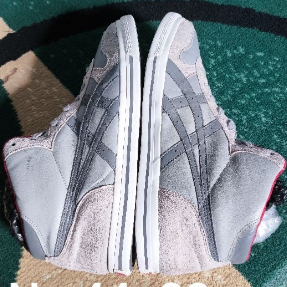 SEPATU ONITSUKA TIGER NO 44 SECOND BEKAS ORIGINAL