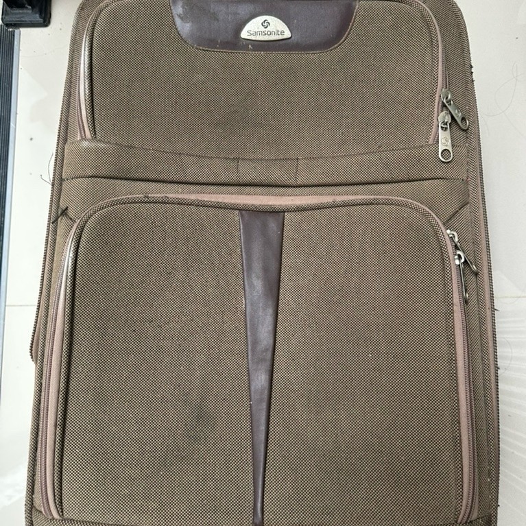 [preloved] Koper 24 inch merk Samsonite - kondisi minus