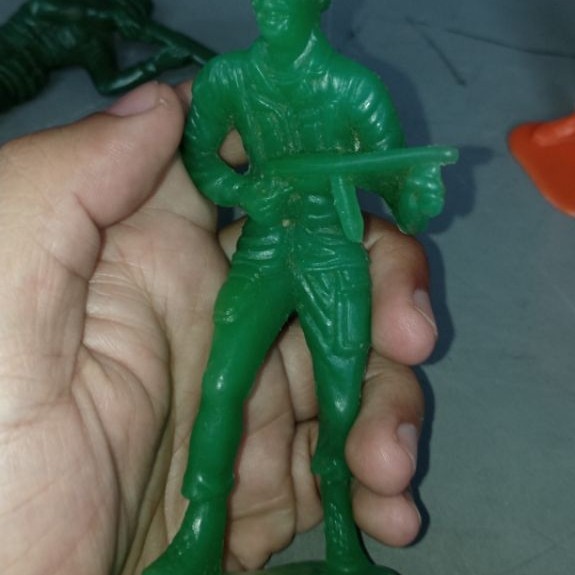 figure mainan army tentara Hijau jadul vintage