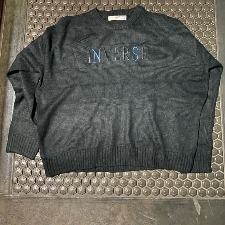 SWEATER CREWNECK RAJUT 8 SECONDS HITAM MEWAH BRANDED