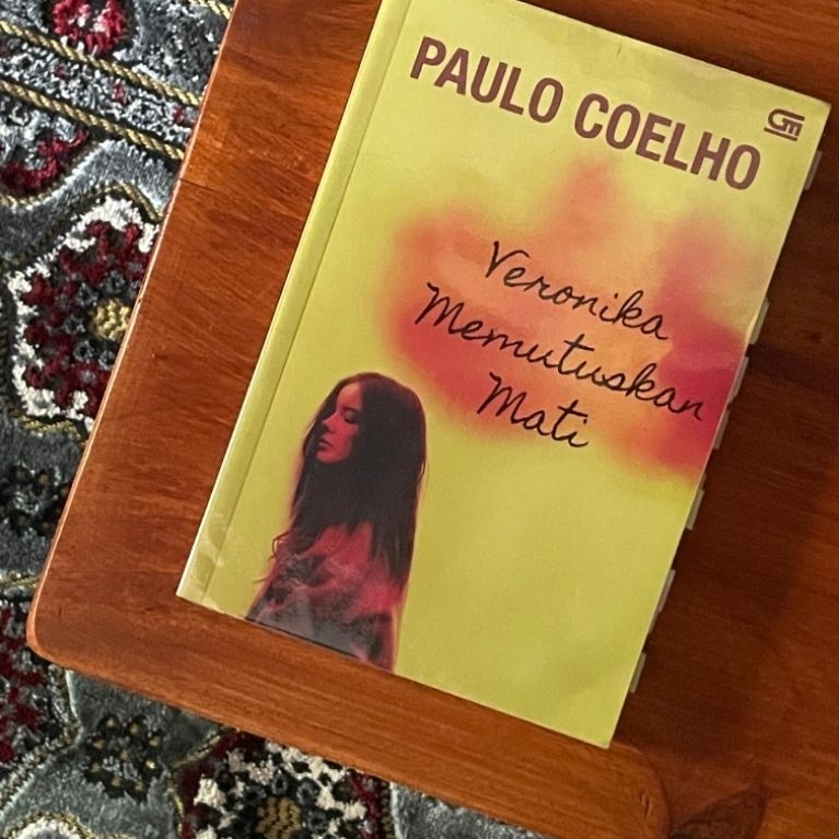 Veronika memutuskan untuk mati preloved