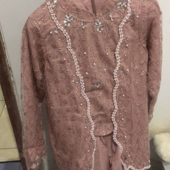 kebaya  aqeela rosegold