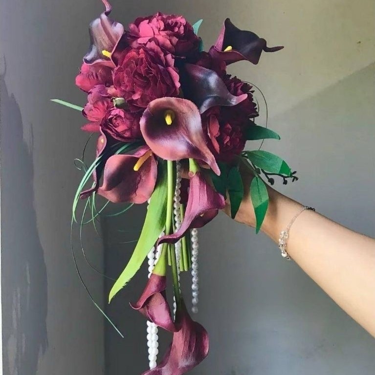 Buket wedding calla lily maroon