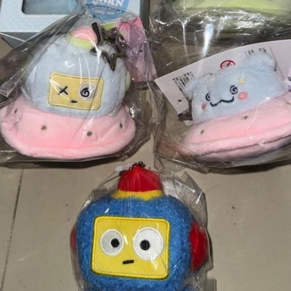 Truz Treasure Tatton, Angel dan Planet Keyring