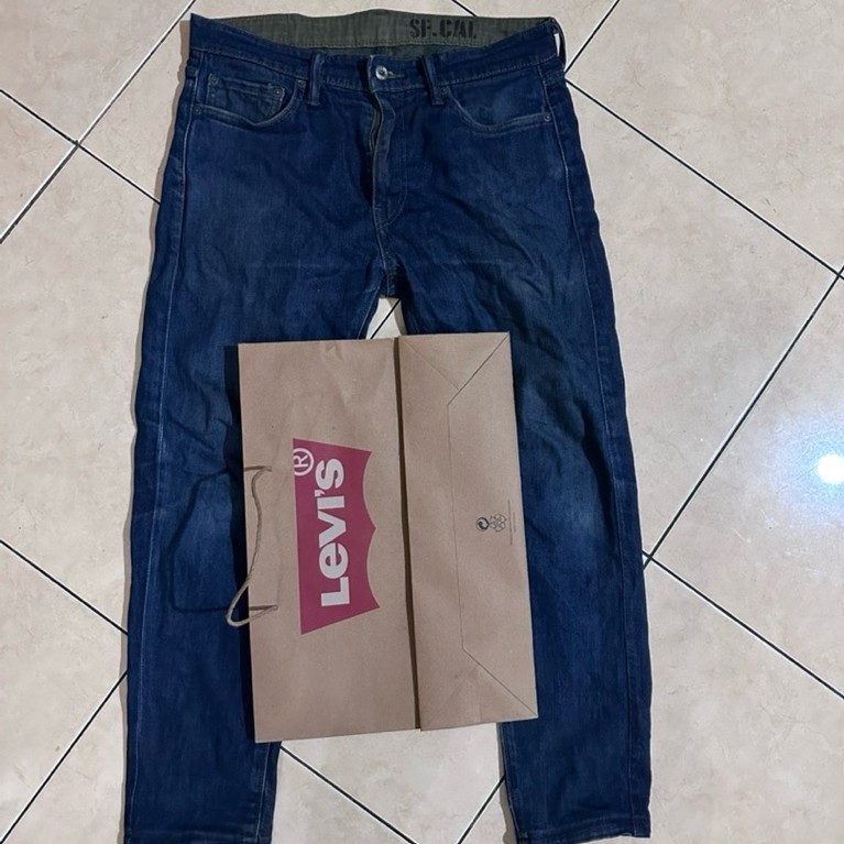 Celana Levis original LIMITED EDITION BEKAS BELI DARI BARU