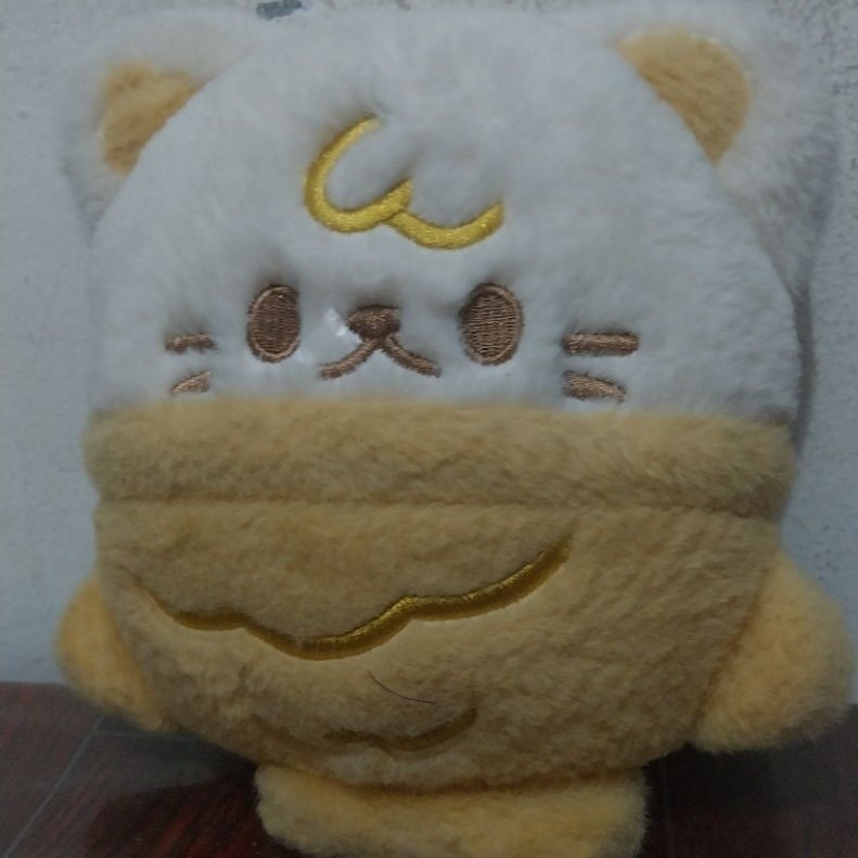 preloved boneka kucing
