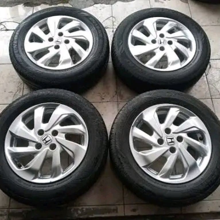 VELG ONLY 4 PCS, OEM MOBILIO 2018/2019 R15
