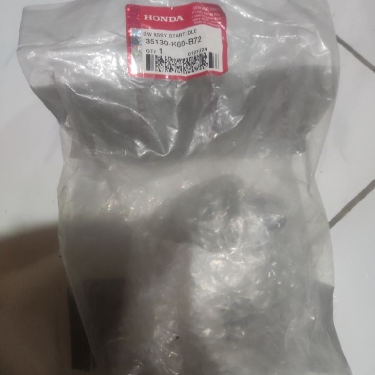 saklar kanan vario 125  35130K60B72