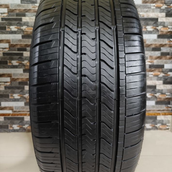 GT Radial Maxtour LX 225/50 R18