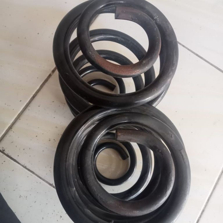 coil spring per spiral BMW E46 belakang,bisa diaplikasikan Avanza Xenia Rush 1set original