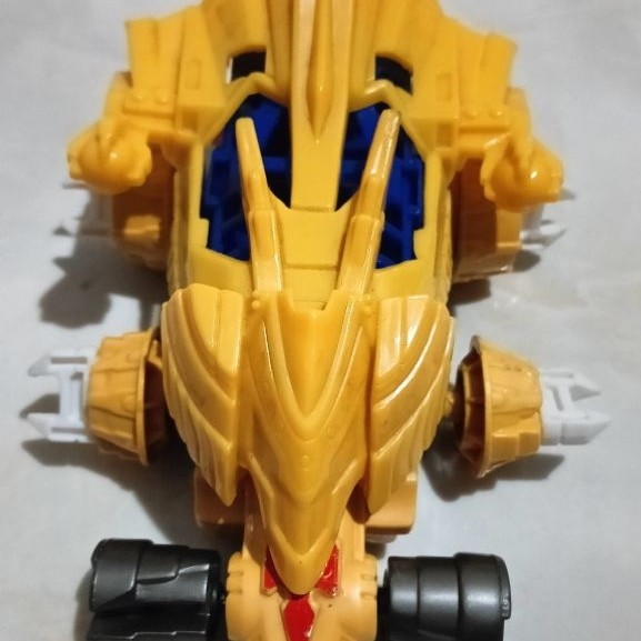 Crush Gear Gaiki KW