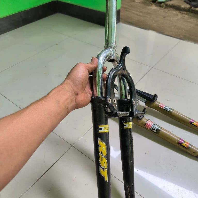 Fork RST 26