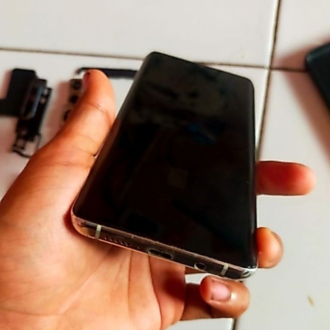 LCD copotan MI Note 10