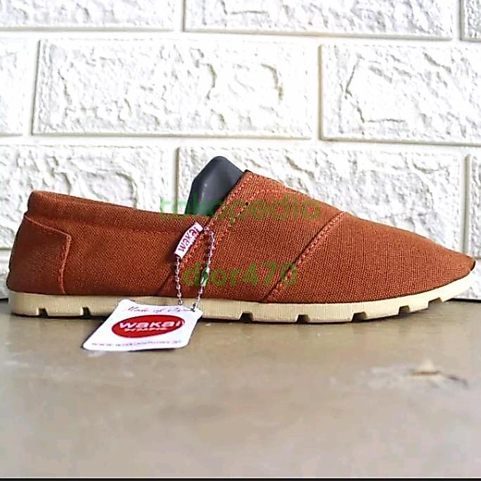 DS214 - slip-on pria/slip-on wanita/Wakai pria/Wakai wanita/Wakai/Wakai coklat
