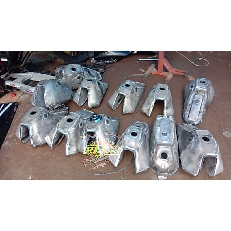 Tengki replika CRF PNP MEGAPRO MONO