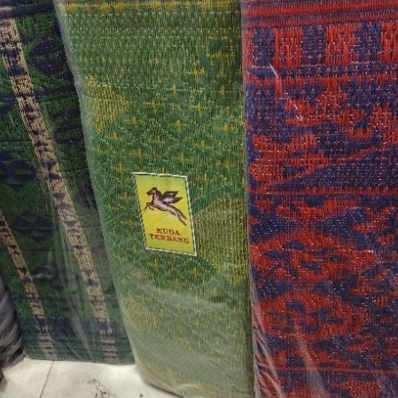 KARPET TIKAR GELAR / TIKAR PLASTIK / TIKAR ANYAMAN / TIKAR PIKNIK / ALAS LANTAI 195 x 200 cm