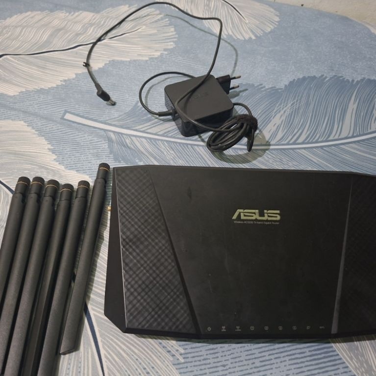Router asus ac 3200 tri band NEGO