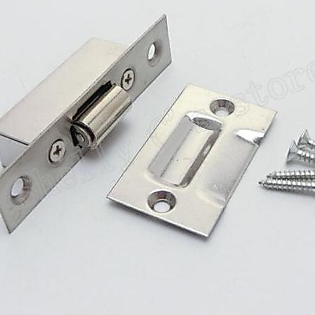 Modello- Roller Ball Latch