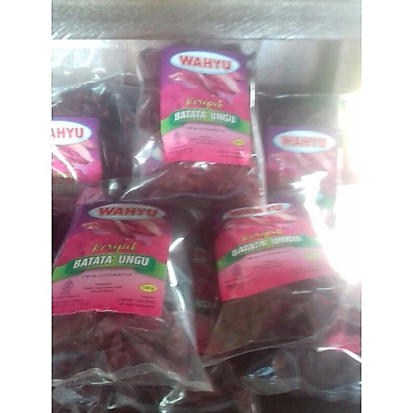 Keripik Batata Ungu Wahyu Khas Luwuk Banggai