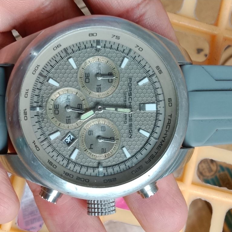 jam tangan pria Porsche Design P6612 kondisi bekas berkualitas crono aktif
