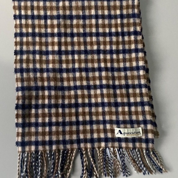 scarf aquascutum