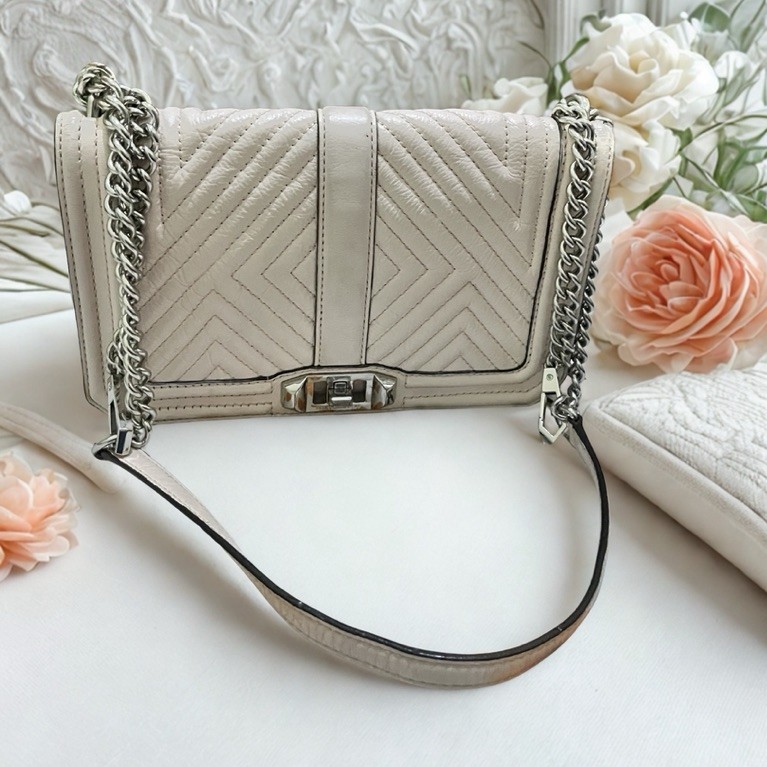 Tas wanita kulit sapi Rebecca minkof warna baby pink tali rantai
