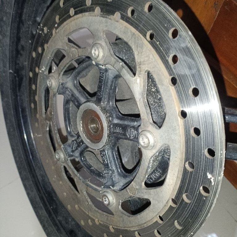 Velg R15 V2