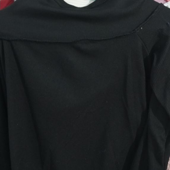 baju sabrina hitam lengan panjang
