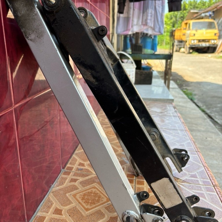 Swing Arm MP megapro Primus ori Kondisi utuh tidak kropos