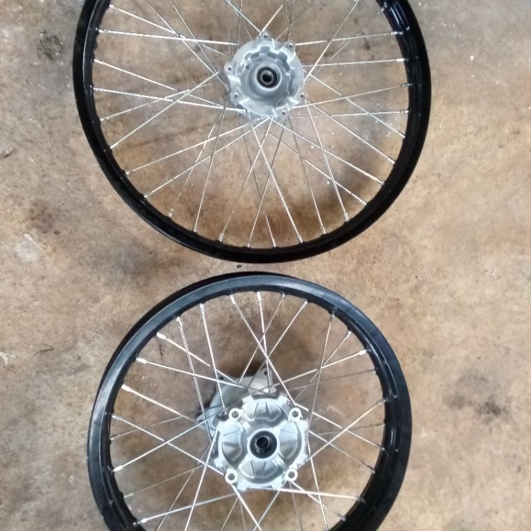 velg 21/18 Wilset crf150L ORI copotan